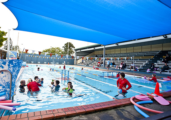 How swimming lessons help with other sports and improve performance