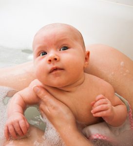 Baby Bath Conditioning - How To Get Your Baby Used To Water